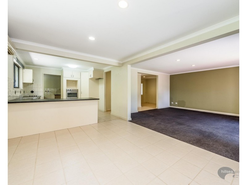 21 Parkes Drive, Helensvale QLD 4212