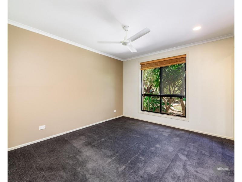 21 Parkes Drive, Helensvale QLD 4212