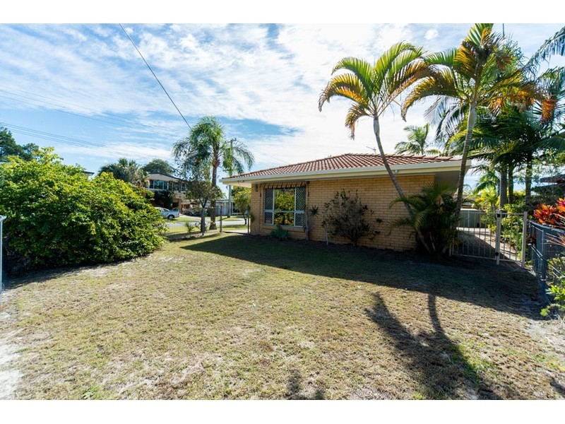 23 Tallara Street, Coombabah QLD 4216