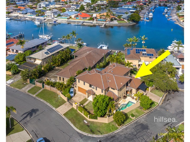 2/20 Markham Avenue, Runaway Bay QLD 4216