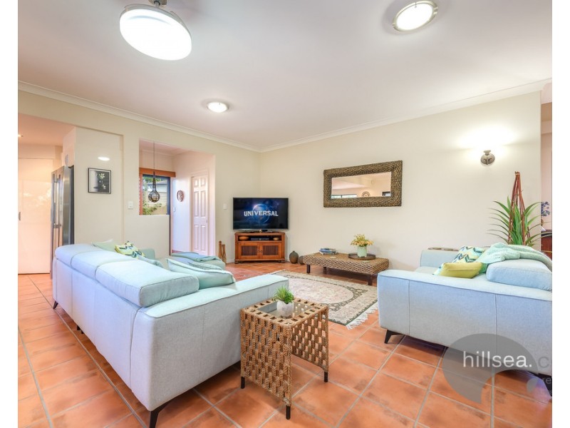 2/20 Markham Avenue, Runaway Bay QLD 4216