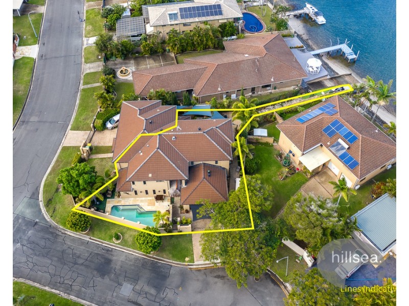 2/20 Markham Avenue, Runaway Bay QLD 4216