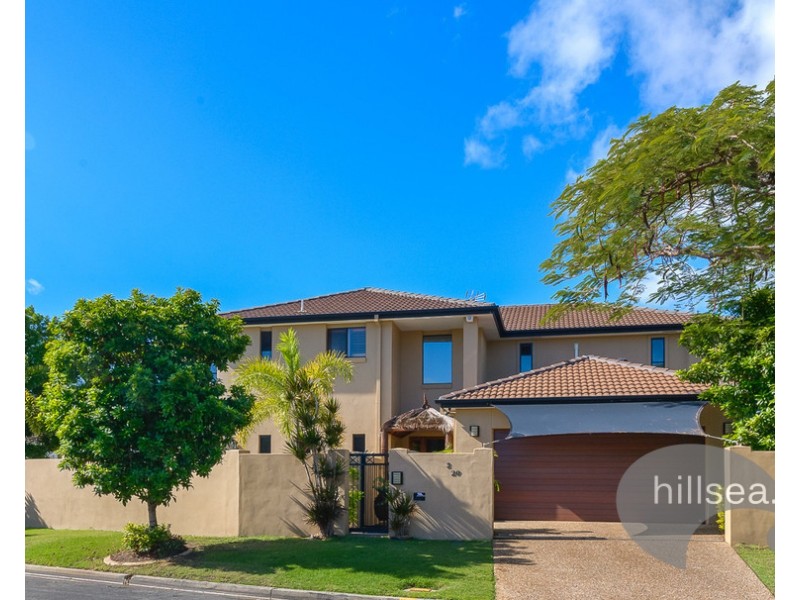 2/20 Markham Avenue, Runaway Bay QLD 4216