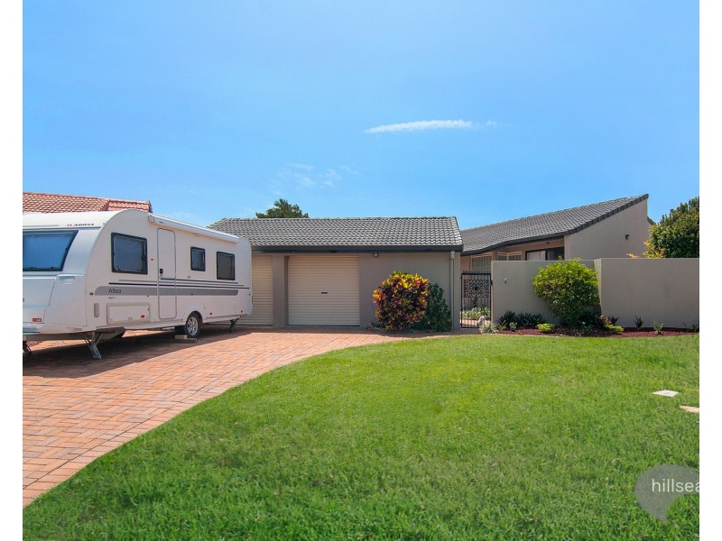 8 Tari Court, Runaway Bay QLD 4216