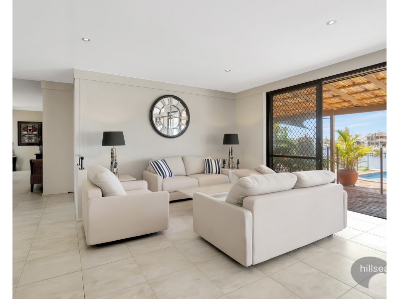 8 Tari Court, Runaway Bay QLD 4216