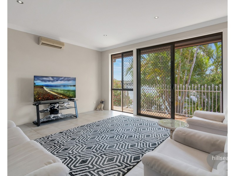 8 Tari Court, Runaway Bay QLD 4216