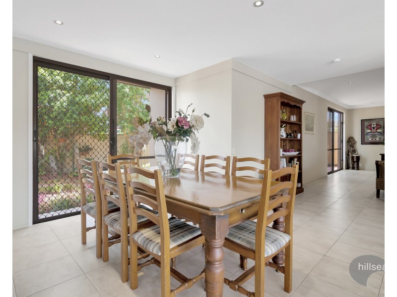 8 Tari Court, Runaway Bay QLD 4216