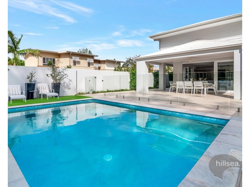 5017A Riverwood Grove, Benowa QLD 4217