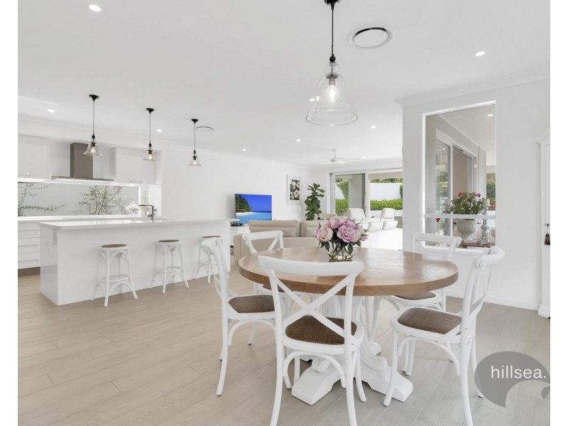 5017A Riverwood Grove, Benowa QLD 4217