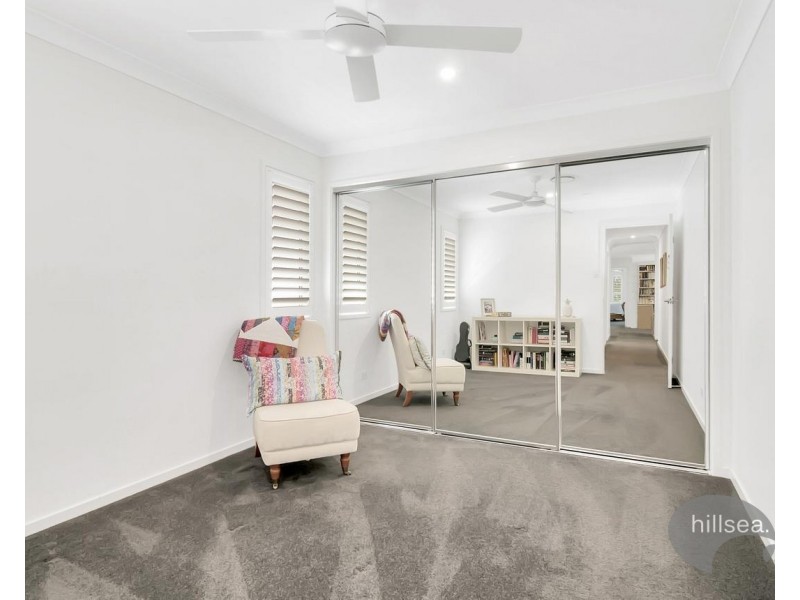 5017A Riverwood Grove, Benowa QLD 4217