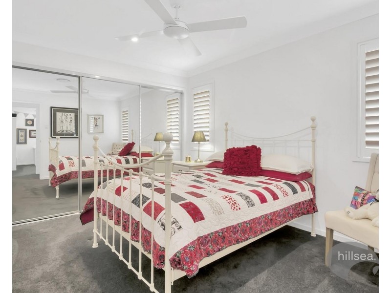 5017A Riverwood Grove, Benowa QLD 4217