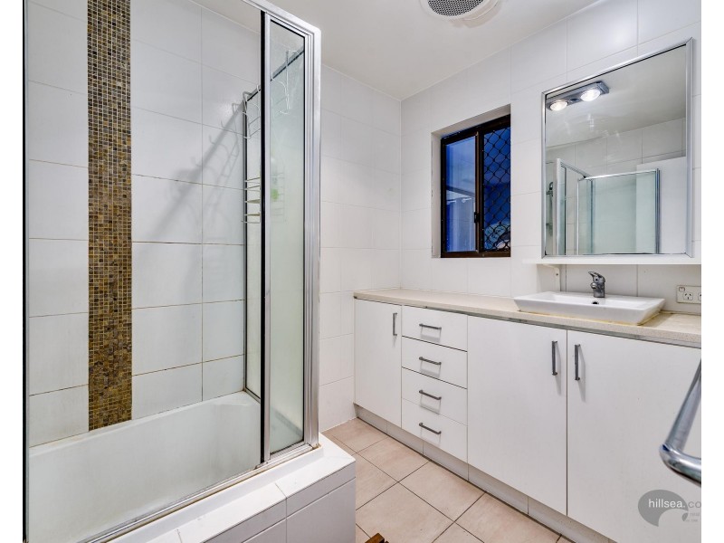 3 Hansford Road, Coombabah QLD 4216