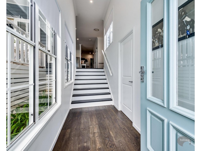 15 Mungala Street, Hope Island QLD 4212