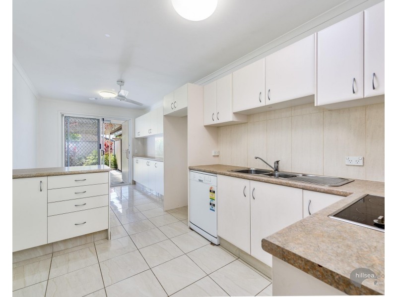 2/3 Possum Crescent, Coombabah QLD 4216