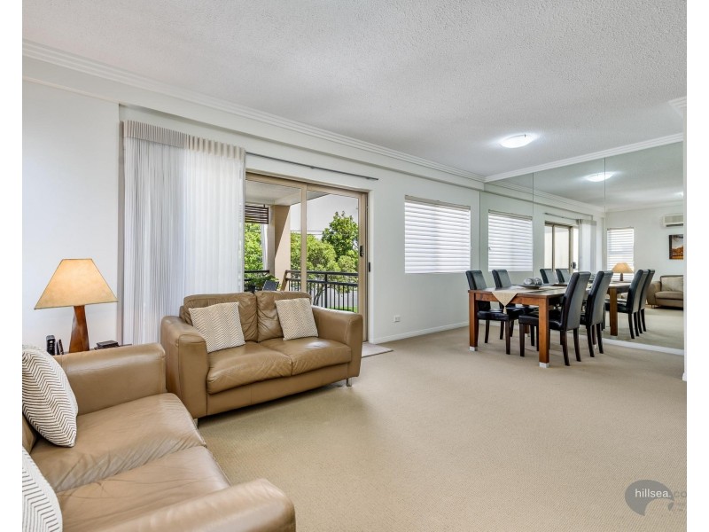 3/2 Oleander Avenue, Biggera Waters QLD 4216