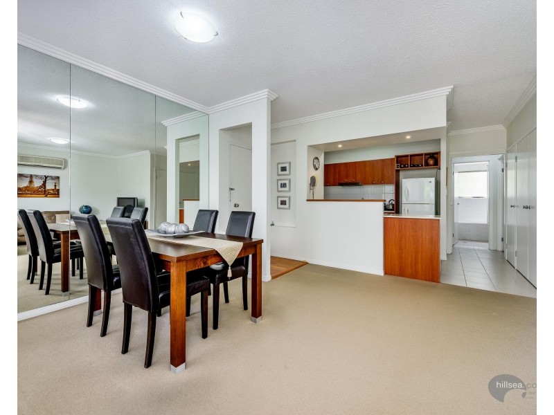 3/2 Oleander Avenue, Biggera Waters QLD 4216