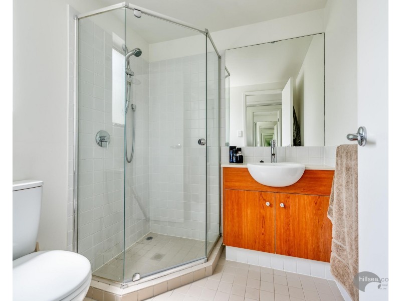 3/2 Oleander Avenue, Biggera Waters QLD 4216