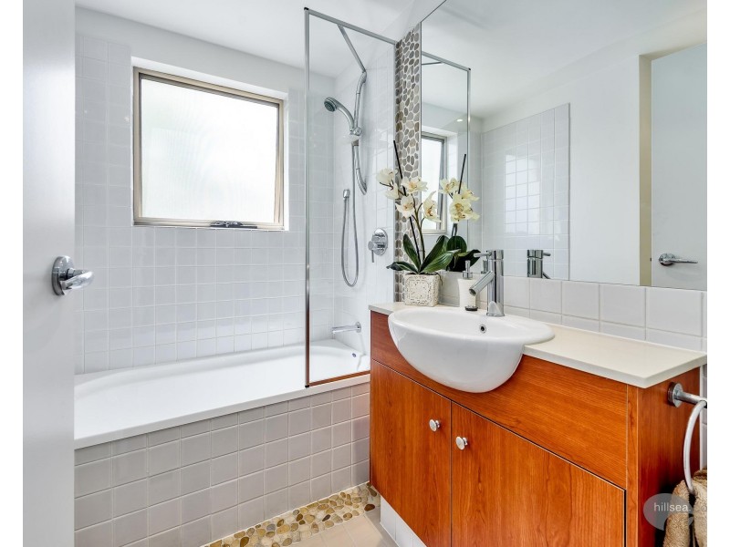 3/2 Oleander Avenue, Biggera Waters QLD 4216