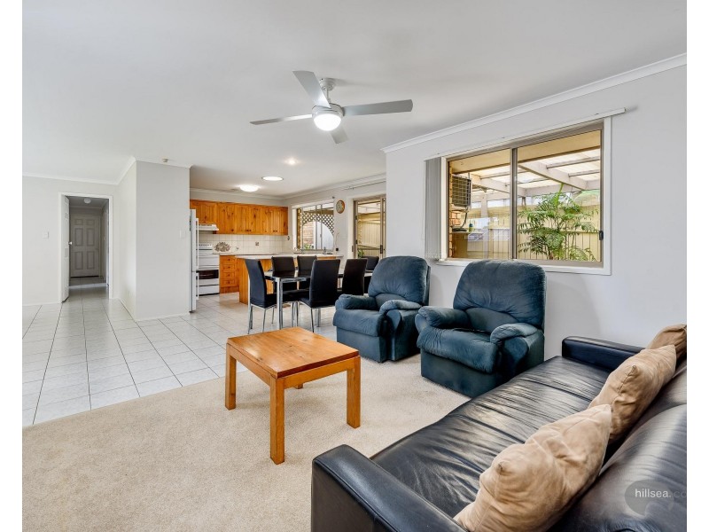 62 Open Drive, Arundel QLD 4214