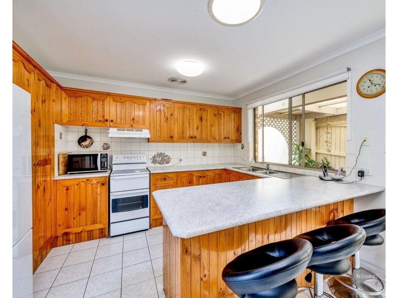 62 Open Drive, Arundel QLD 4214