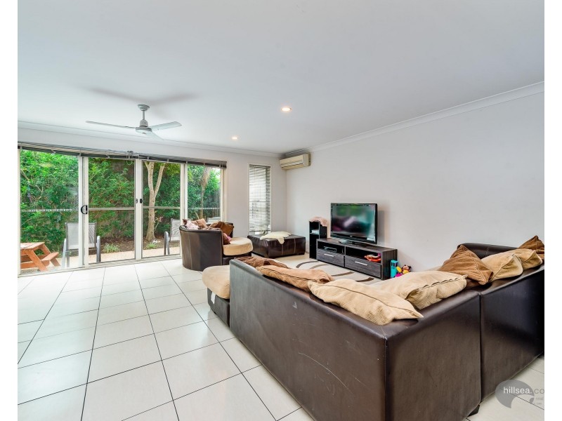 2/49 Usher Avenue, Labrador QLD 4215