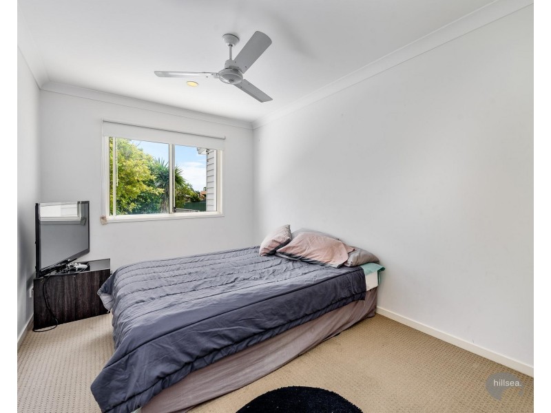 2/49 Usher Avenue, Labrador QLD 4215