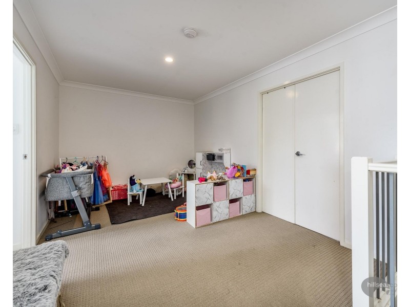 2/49 Usher Avenue, Labrador QLD 4215