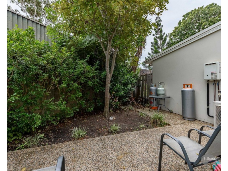 2/49 Usher Avenue, Labrador QLD 4215