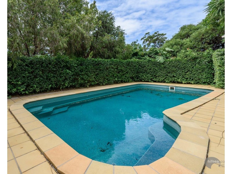 2/49 Usher Avenue, Labrador QLD 4215