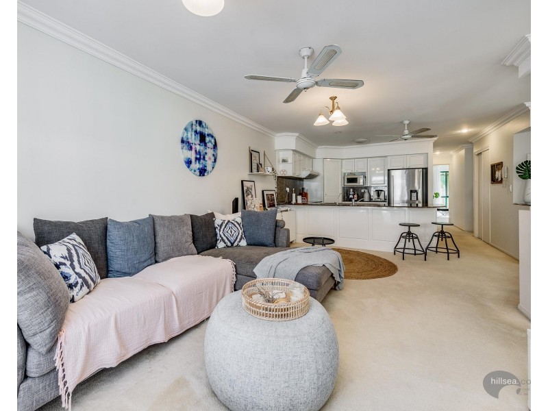 2/135 Bayview Street, Runaway Bay QLD 4216