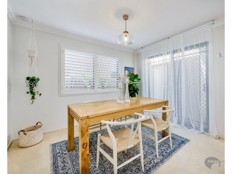 2/135 Bayview Street, Runaway Bay QLD 4216