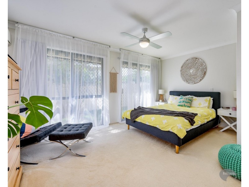 2/135 Bayview Street, Runaway Bay QLD 4216