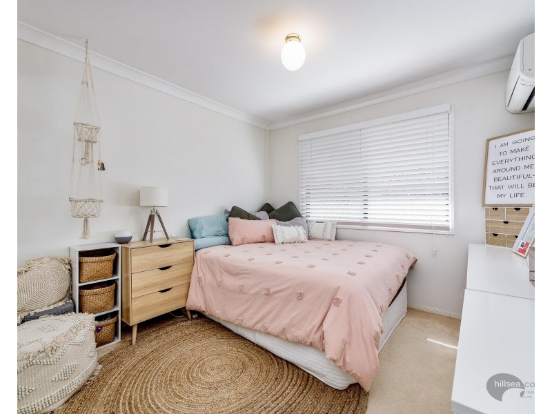 2/135 Bayview Street, Runaway Bay QLD 4216