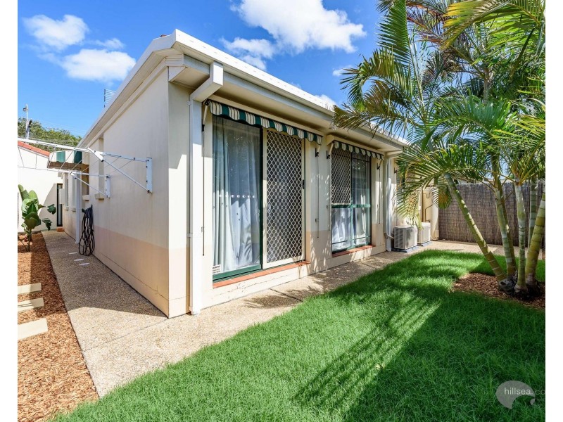 2/135 Bayview Street, Runaway Bay QLD 4216