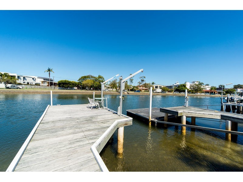 2/28 Vaggelas Crescent, Biggera Waters QLD 4216