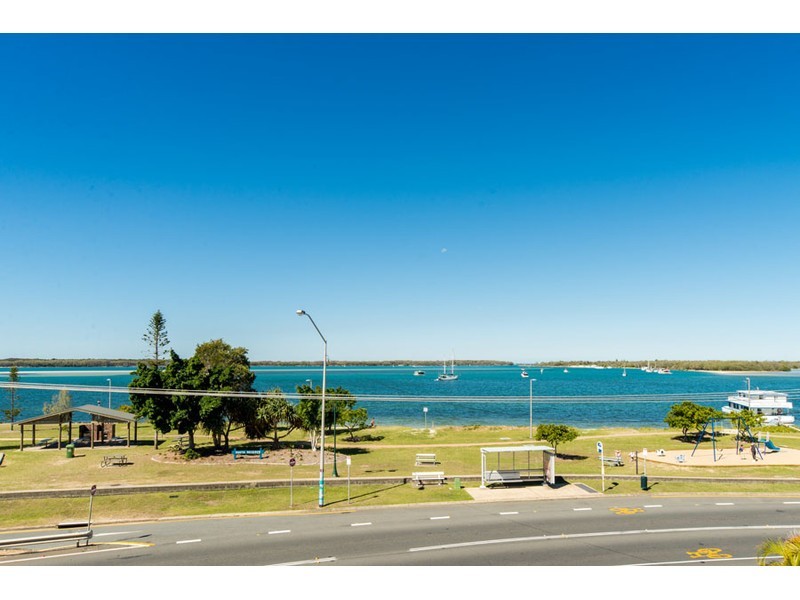 9/550 Marine Parade, Biggera Waters QLD 4216