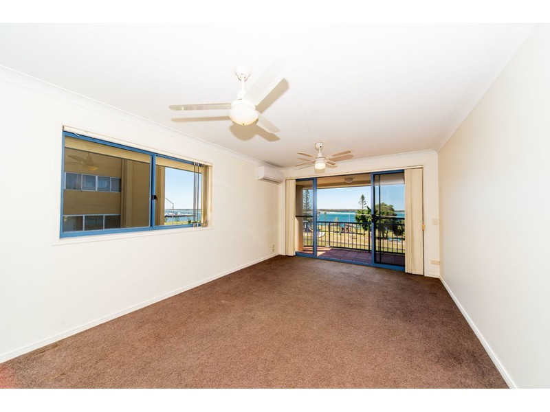 9/550 Marine Parade, Biggera Waters QLD 4216