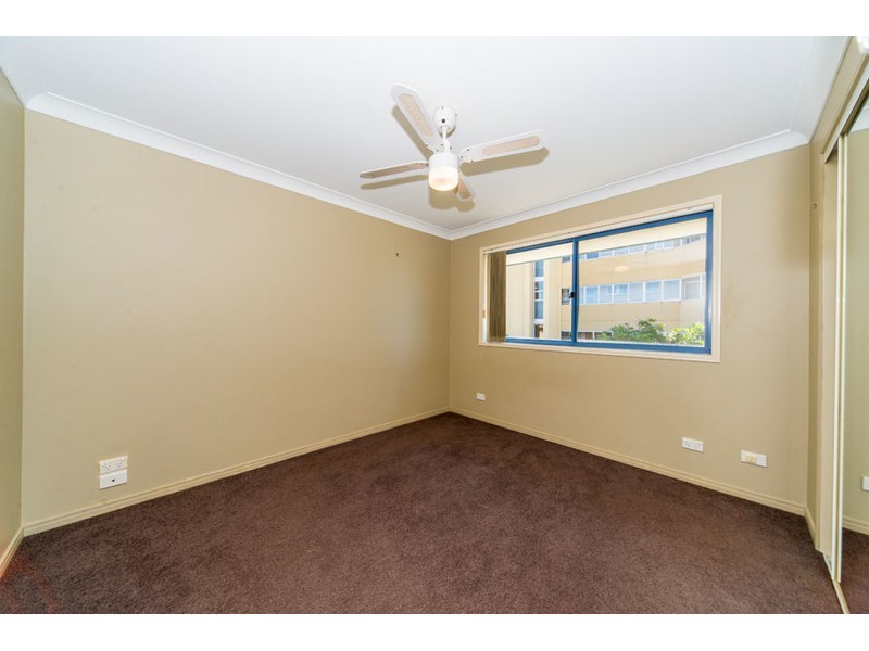 9/550 Marine Parade, Biggera Waters QLD 4216