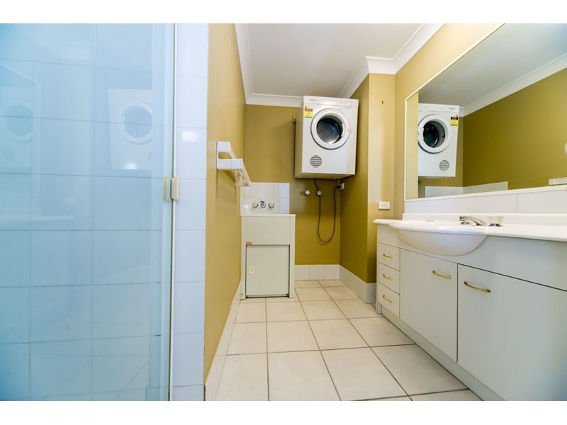 9/550 Marine Parade, Biggera Waters QLD 4216