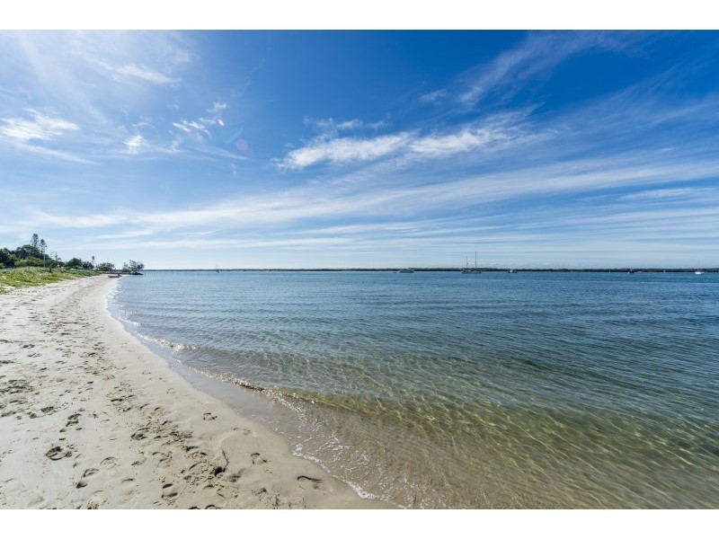 9/550 Marine Parade, Biggera Waters QLD 4216