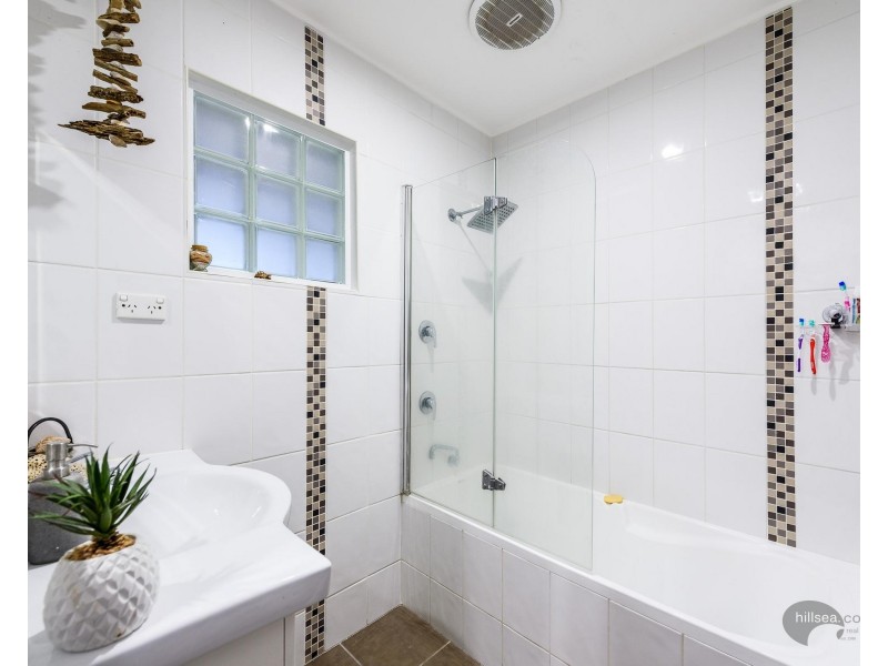 47 Mungera Street, Runaway Bay QLD 4216