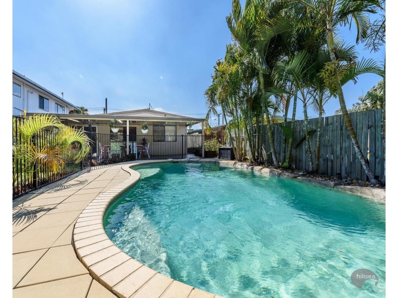 47 Mungera Street, Runaway Bay QLD 4216
