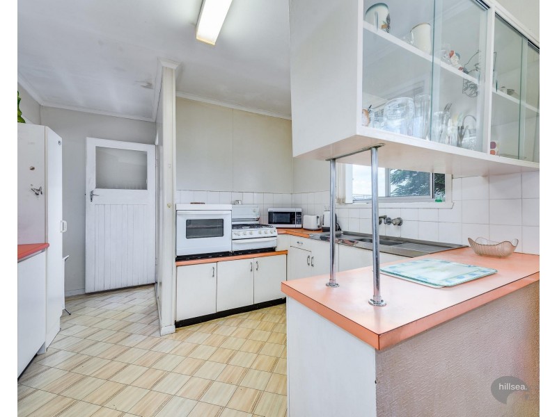 20 Annoula Avenue, Biggera Waters QLD 4216