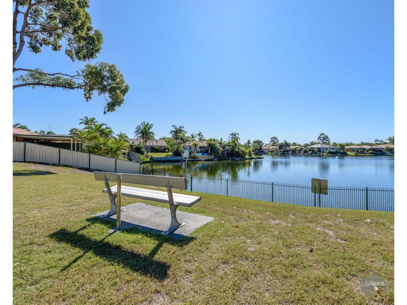 2/52 Kangaroo Avenue, Coombabah QLD 4216