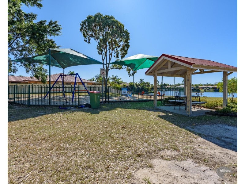 2/52 Kangaroo Avenue, Coombabah QLD 4216