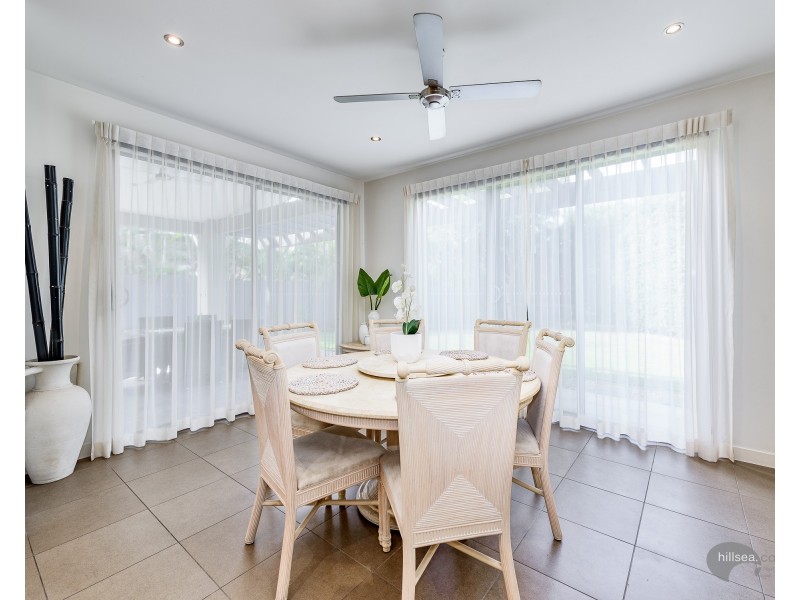 1 Osmium Lane, Hope Island QLD 4212