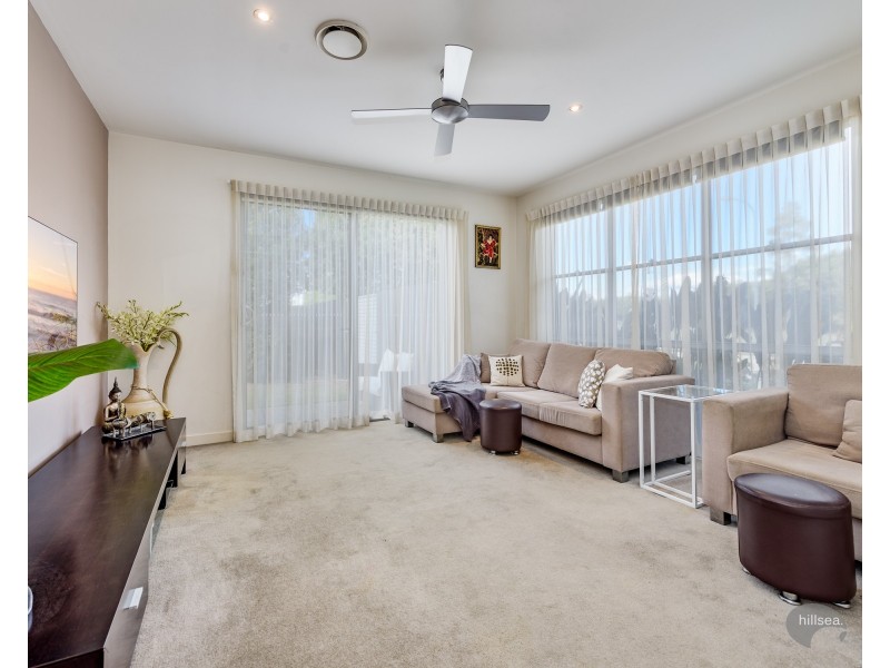 1 Osmium Lane, Hope Island QLD 4212