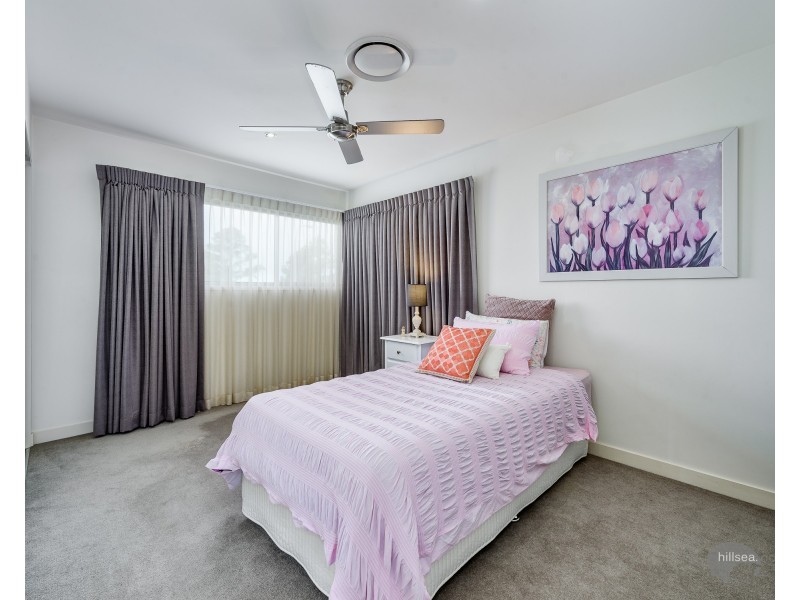 1 Osmium Lane, Hope Island QLD 4212