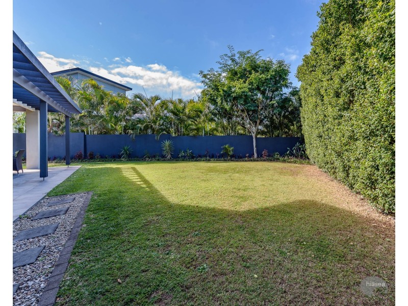 1 Osmium Lane, Hope Island QLD 4212