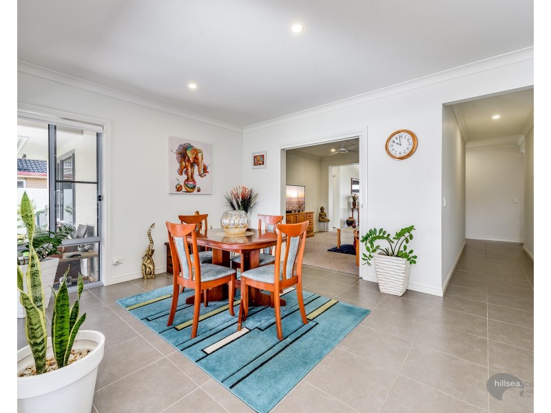 16 Erave Avenue, Runaway Bay QLD 4216